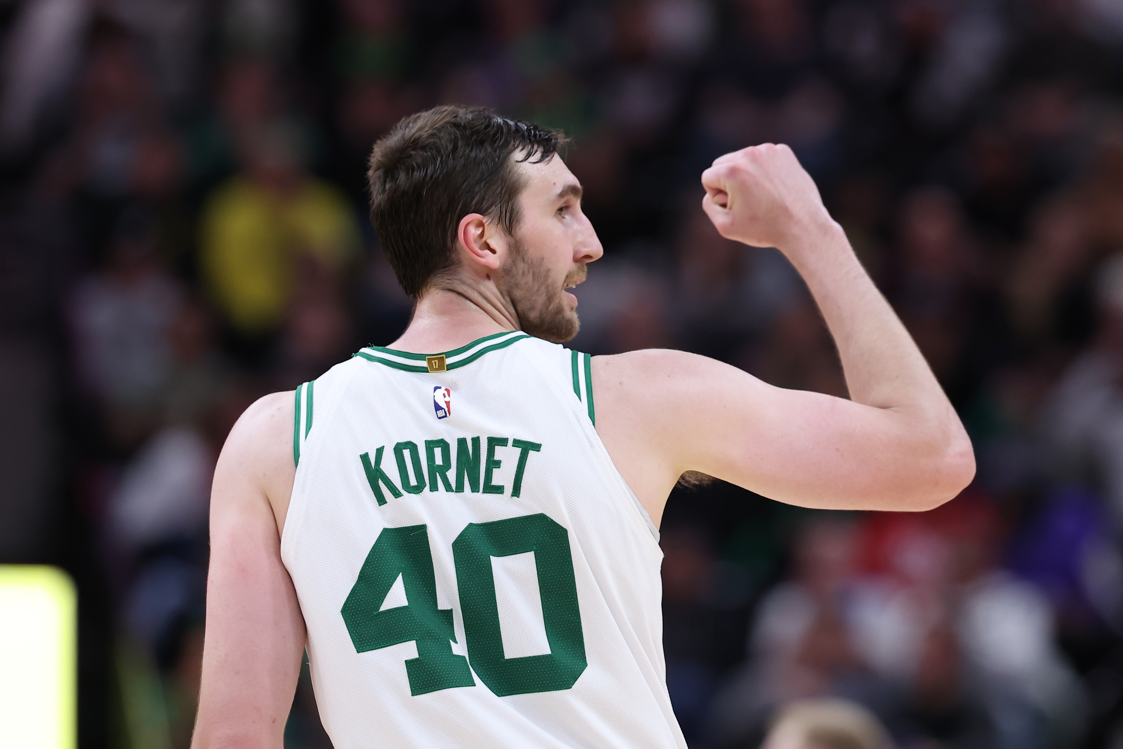 名记：马刺非常关注中锋市场&amp;想补强内线 目标有科内特&amp;亚布塞莱