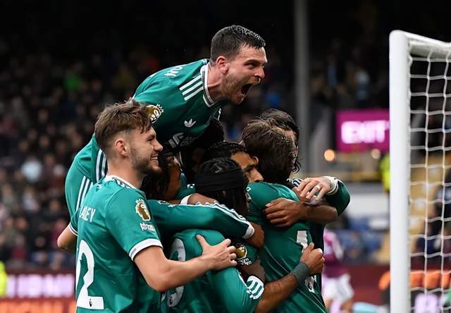 九游体育-今晚11点利物浦迎战倒数第2：剑指7连杀 锋霸回归冲击10球